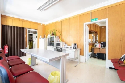Apartamento T12 para Venda em São Martinho do Bispo e Ribeira de Frades