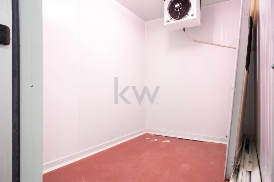 Armazém para Venda em Cernache Foto 19