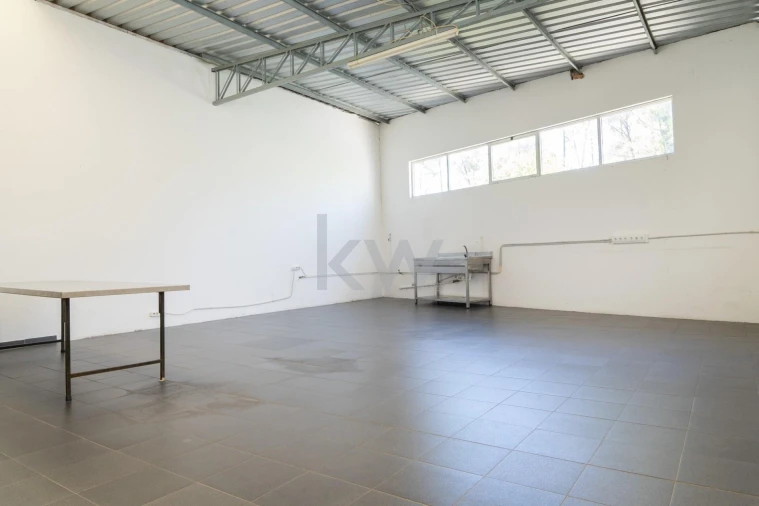 Armazém para Venda em Cernache Foto 45