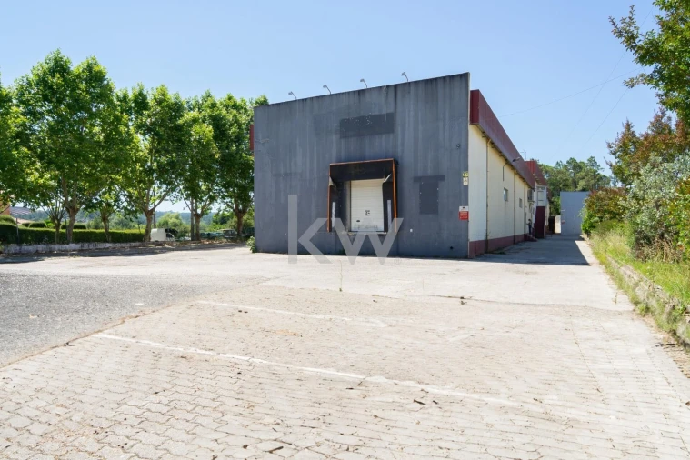 Armazém para Venda em Cernache Foto 6