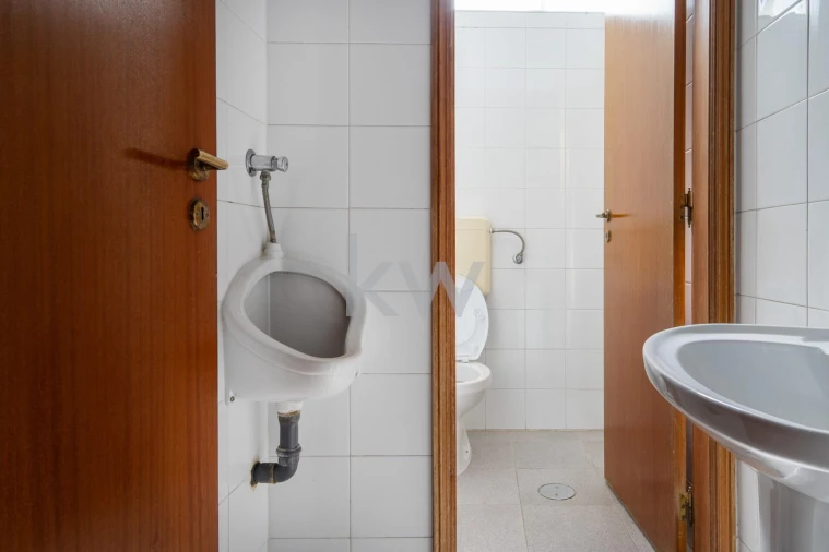 Armazém para Venda em Cernache Foto 25