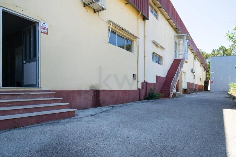 Armazém para Venda em Cernache Foto 7