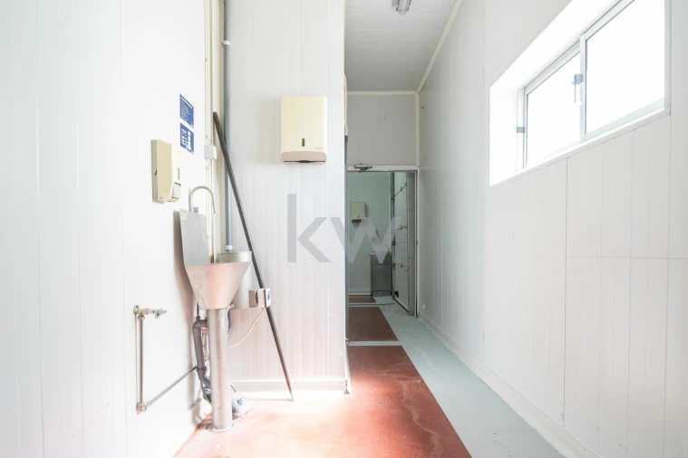 Armazém para Venda em Cernache Foto 17