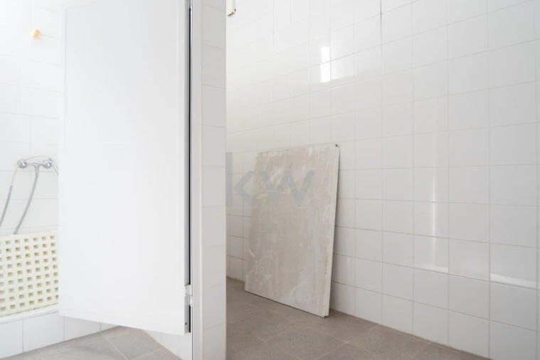 Armazém para Venda em Cernache Foto 27