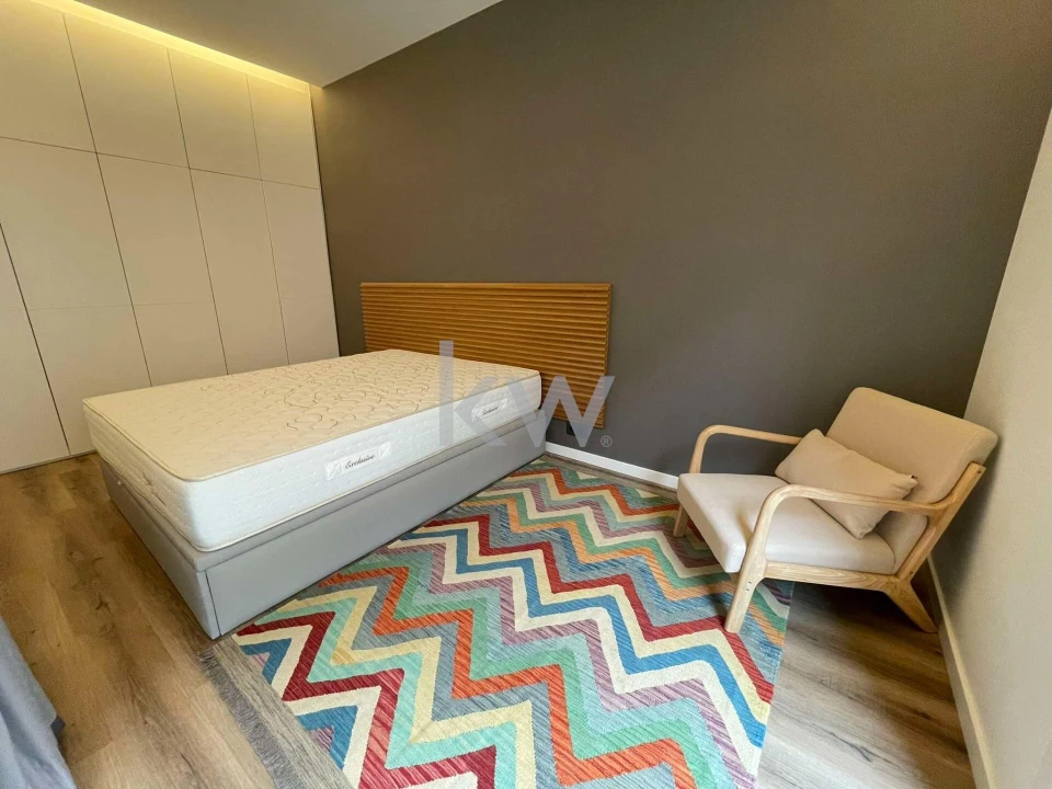 Apartamento T1 para Arrendamento em Misericórdia Foto 15