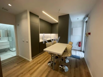 Apartamento T1 para Arrendamento em Misericórdia