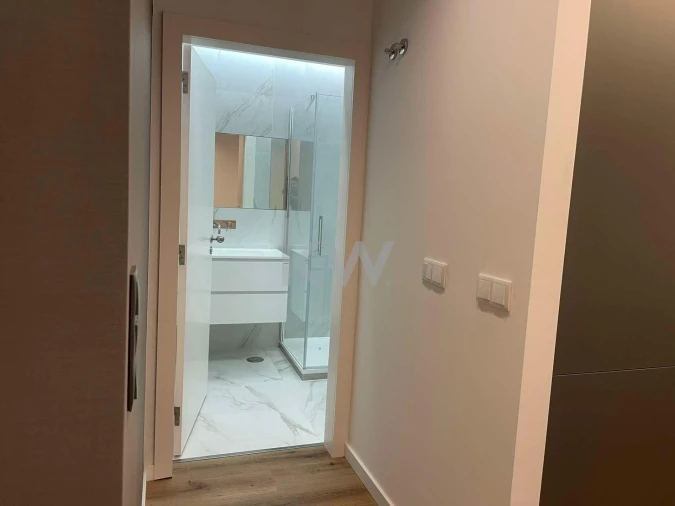 Apartamento T1 para Arrendamento em Misericórdia Foto 16