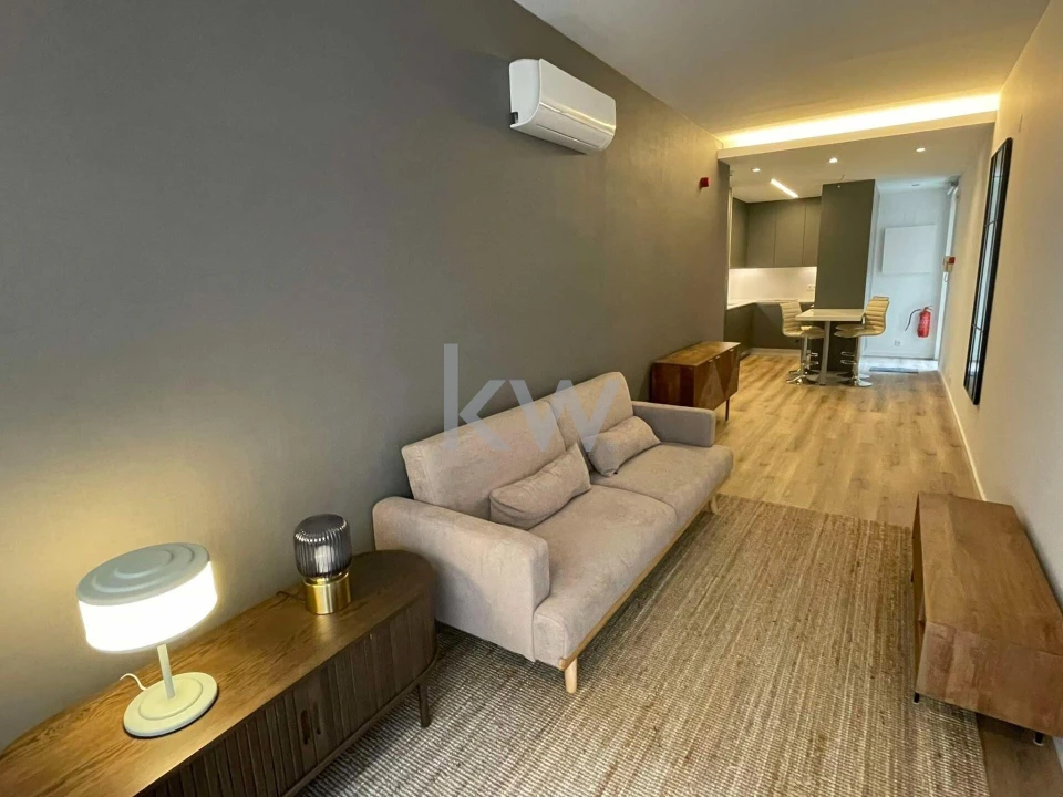 Apartamento T1 para Arrendamento em Misericórdia Foto 9