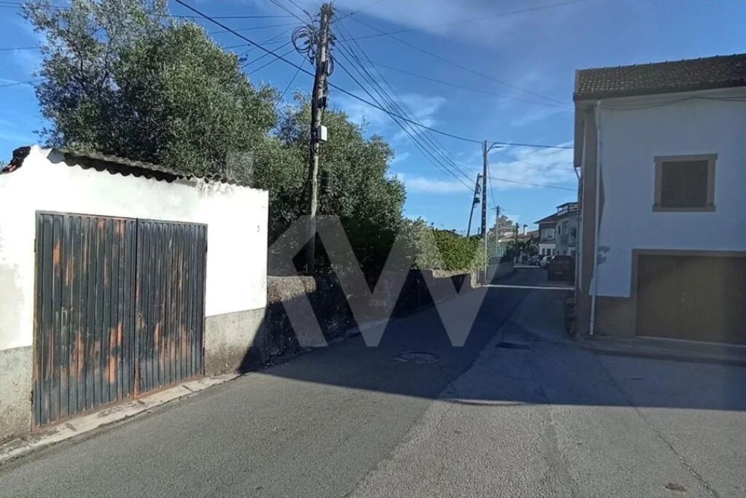 Terreno para Venda em Antuzede e Vil de Matos Foto 2