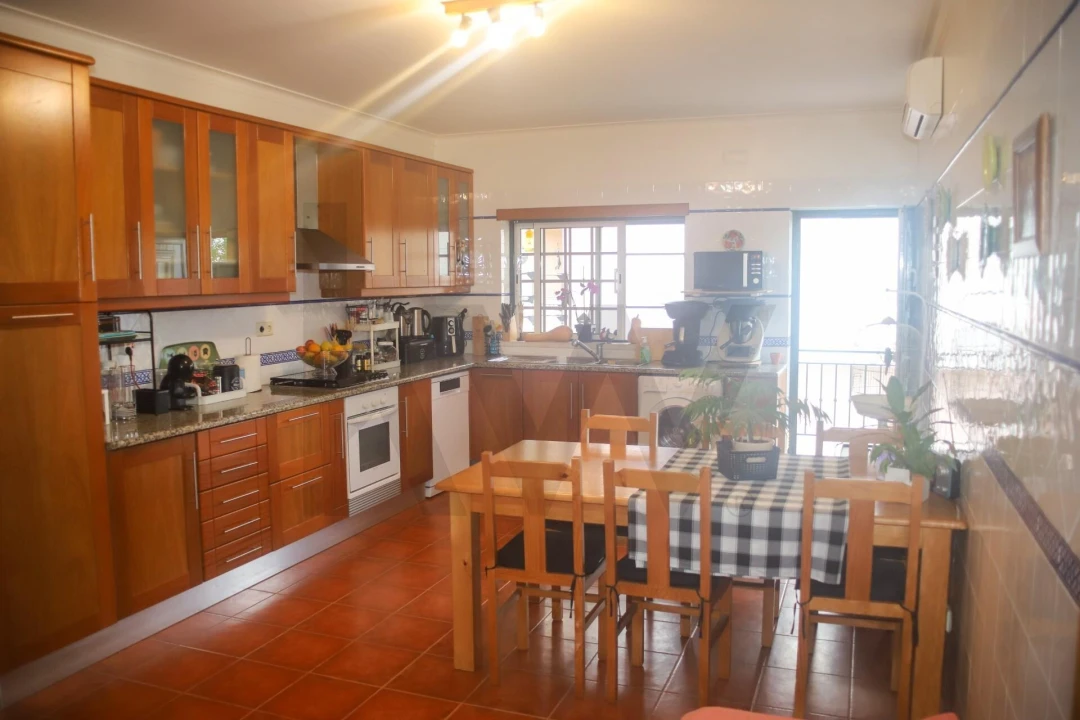 Apartamento T3 para Venda em Serra e Junceira Foto 1