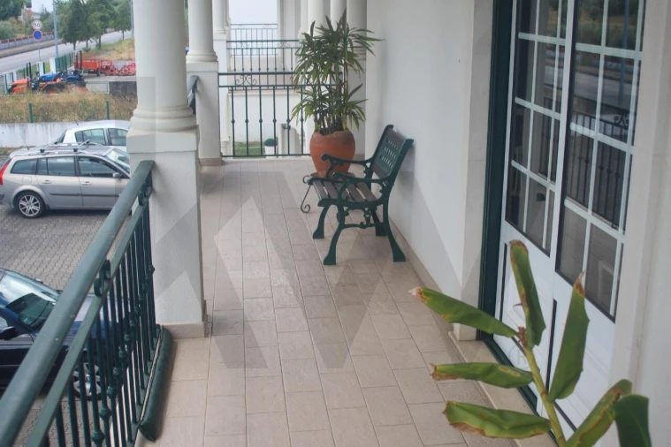 Apartamento T3 para Venda em Serra e Junceira Foto 3