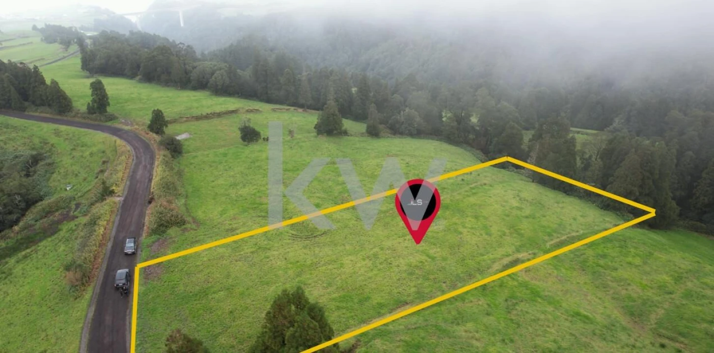 Terreno para Venda em Algarvia Foto 2