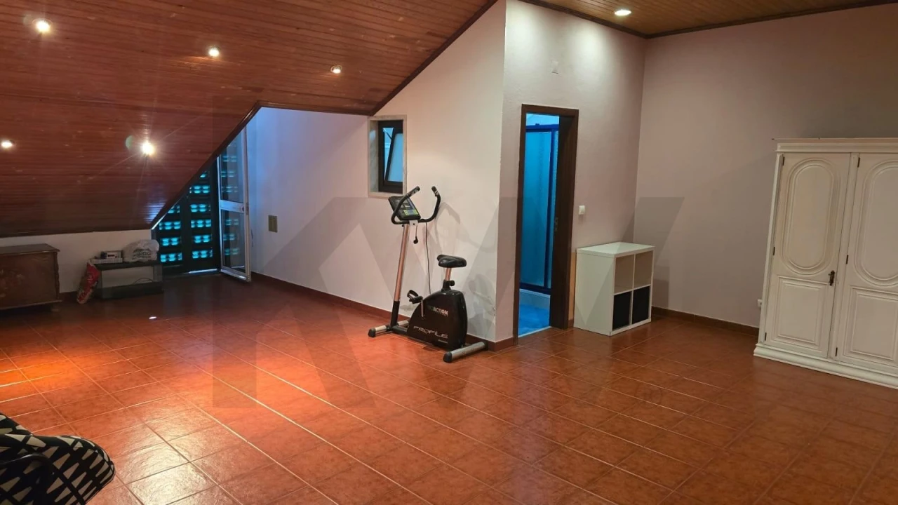 Prédio para Venda em Camarate, Unhos e Apelação Foto 11