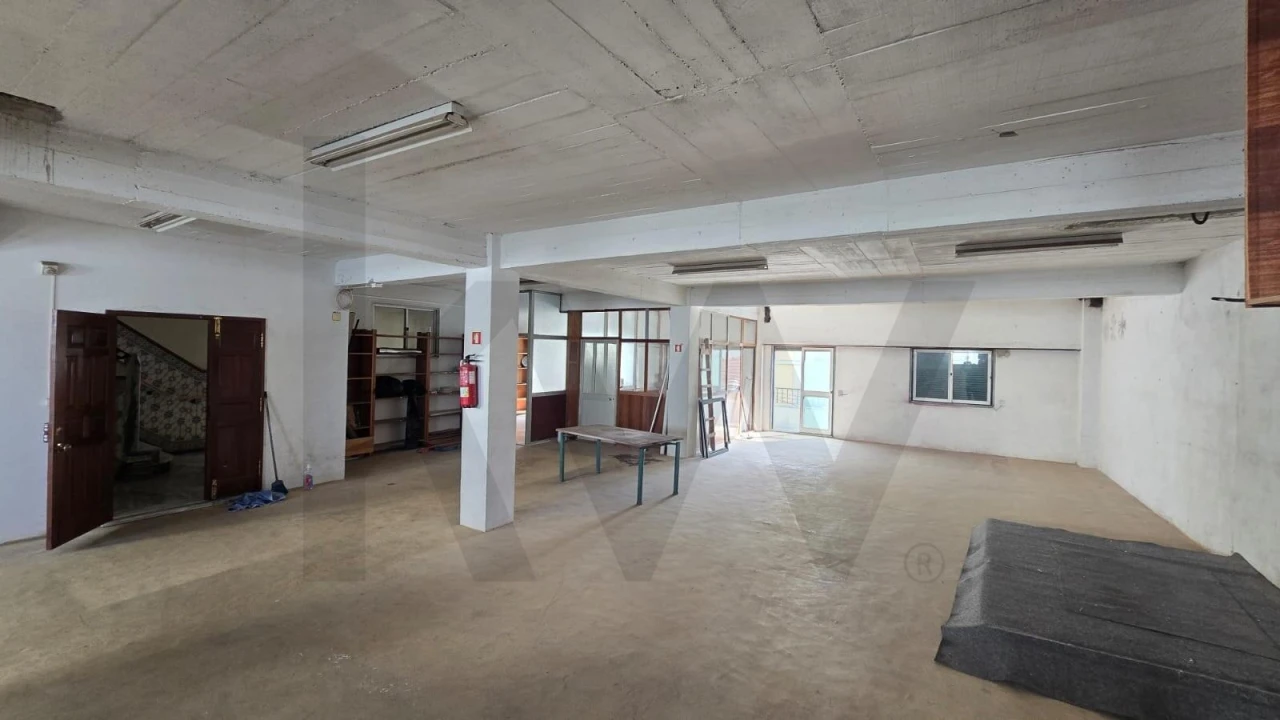 Prédio para Venda em Camarate, Unhos e Apelação Foto 17