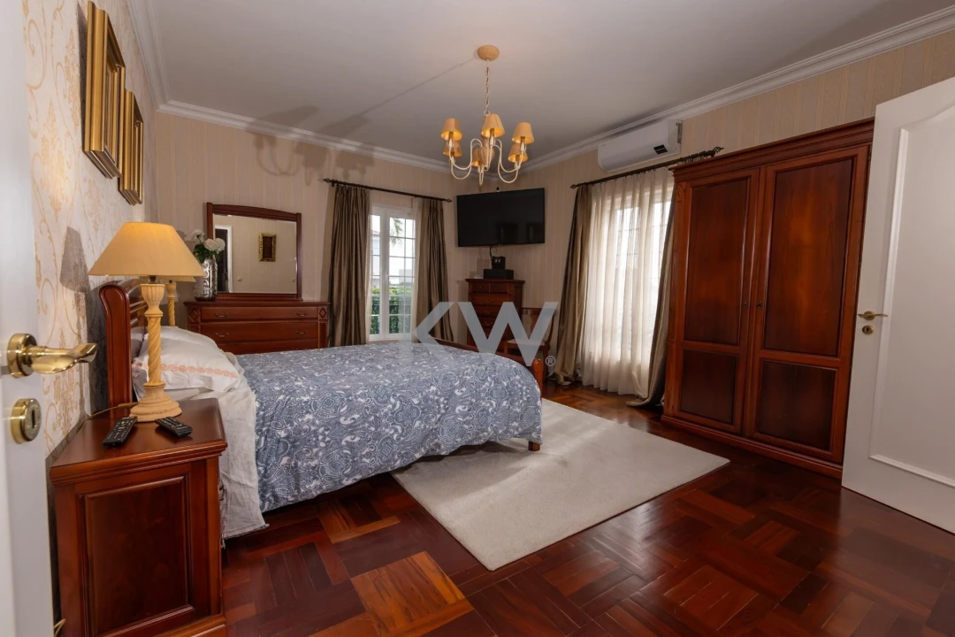 Moradia T5 para Venda em Santa Clara Foto 20