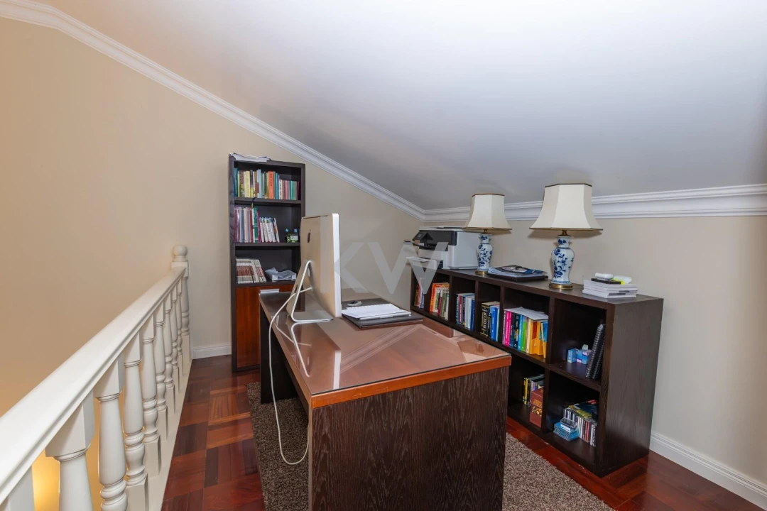 Moradia T5 para Venda em Santa Clara Foto 30