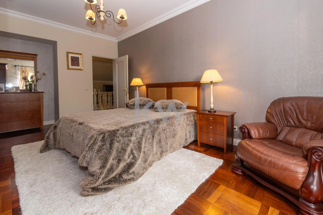 Moradia T5 para Venda em Santa Clara Foto 35