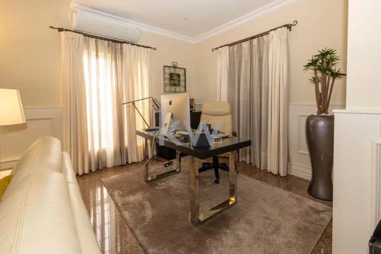 Moradia T5 para Venda em Santa Clara Foto 11