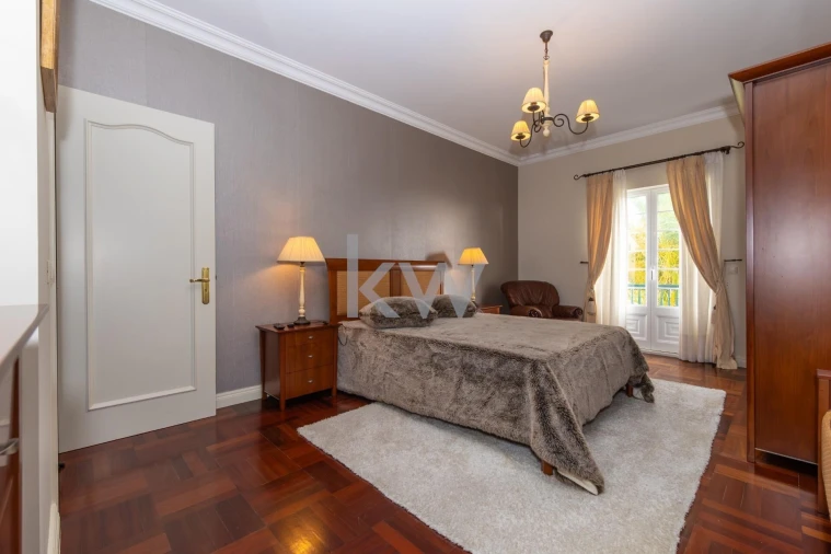 Moradia T5 para Venda em Santa Clara Foto 32