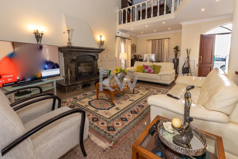 Moradia T5 para Venda em Santa Clara Foto 9