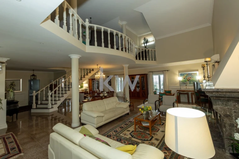 Moradia T5 para Venda em Santa Clara Foto 5