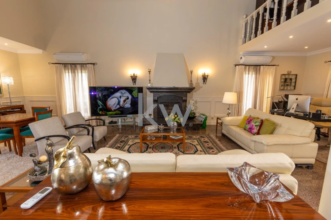 Moradia T5 para Venda em Santa Clara Foto 7