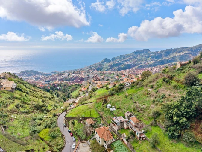 Terreno para Venda em Estreito de Camara de Lobos Foto 5