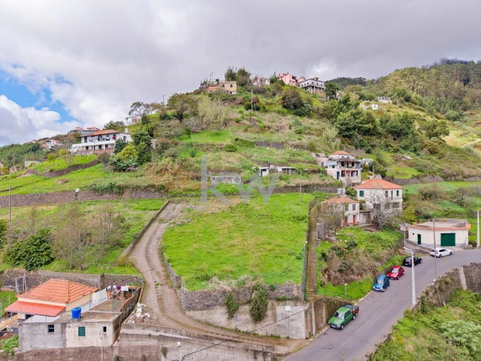 Terreno para Venda em Estreito de Camara de Lobos Foto 1