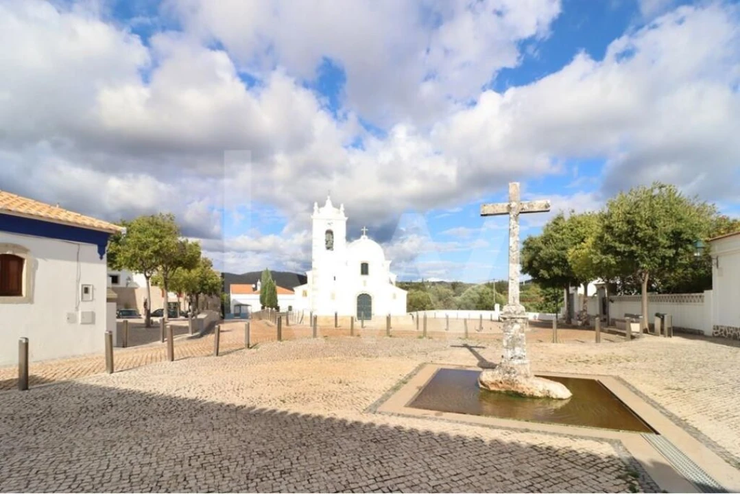Prédio para Venda em Querença, Tôr e Benafim Foto 32
