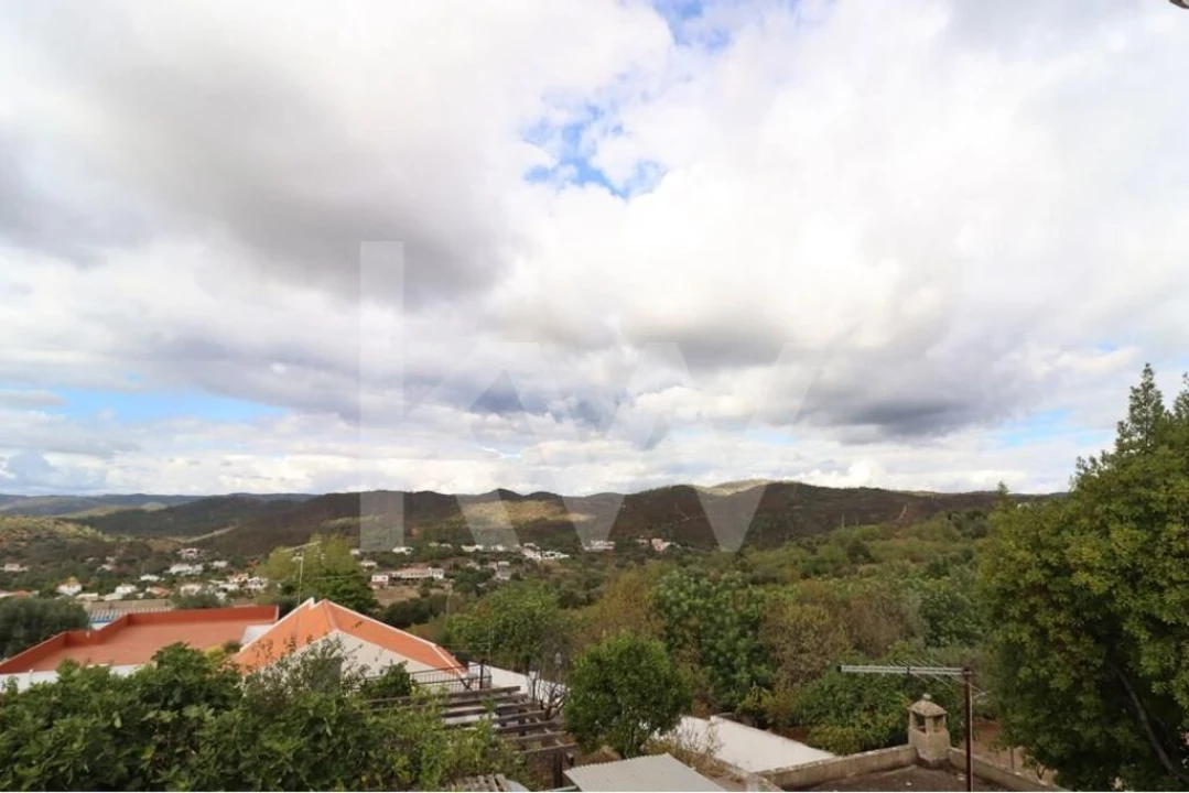 Prédio para Venda em Querença, Tôr e Benafim Foto 17