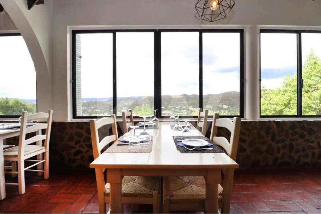 Prédio para Venda em Querença, Tôr e Benafim Foto 8