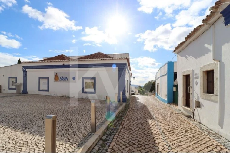 Prédio para Venda em Querença, Tôr e Benafim Foto 31