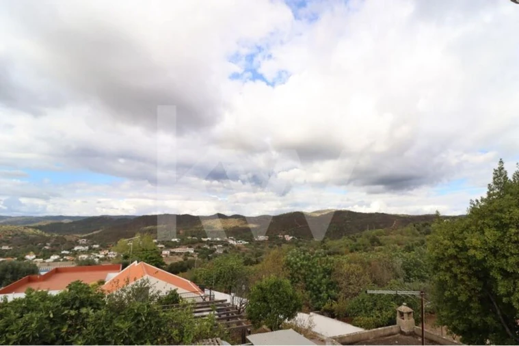 Prédio para Venda em Querença, Tôr e Benafim Foto 17