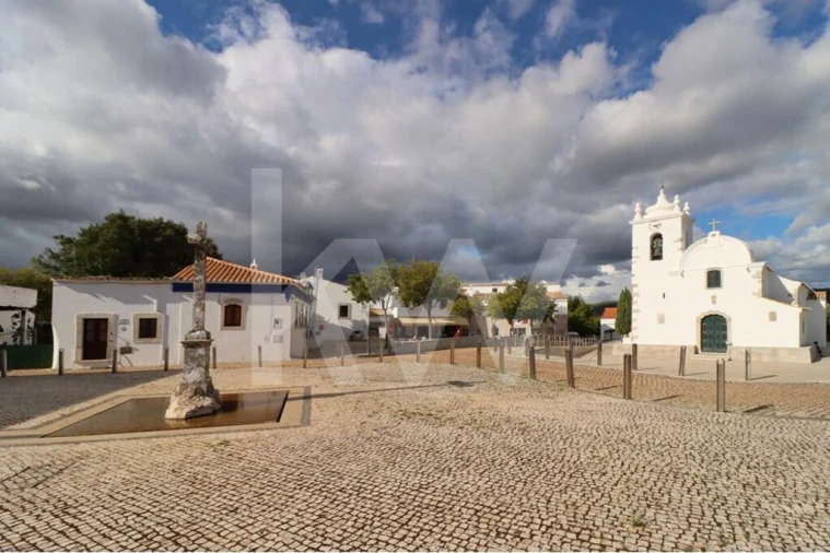 Prédio para Venda em Querença, Tôr e Benafim Foto 2
