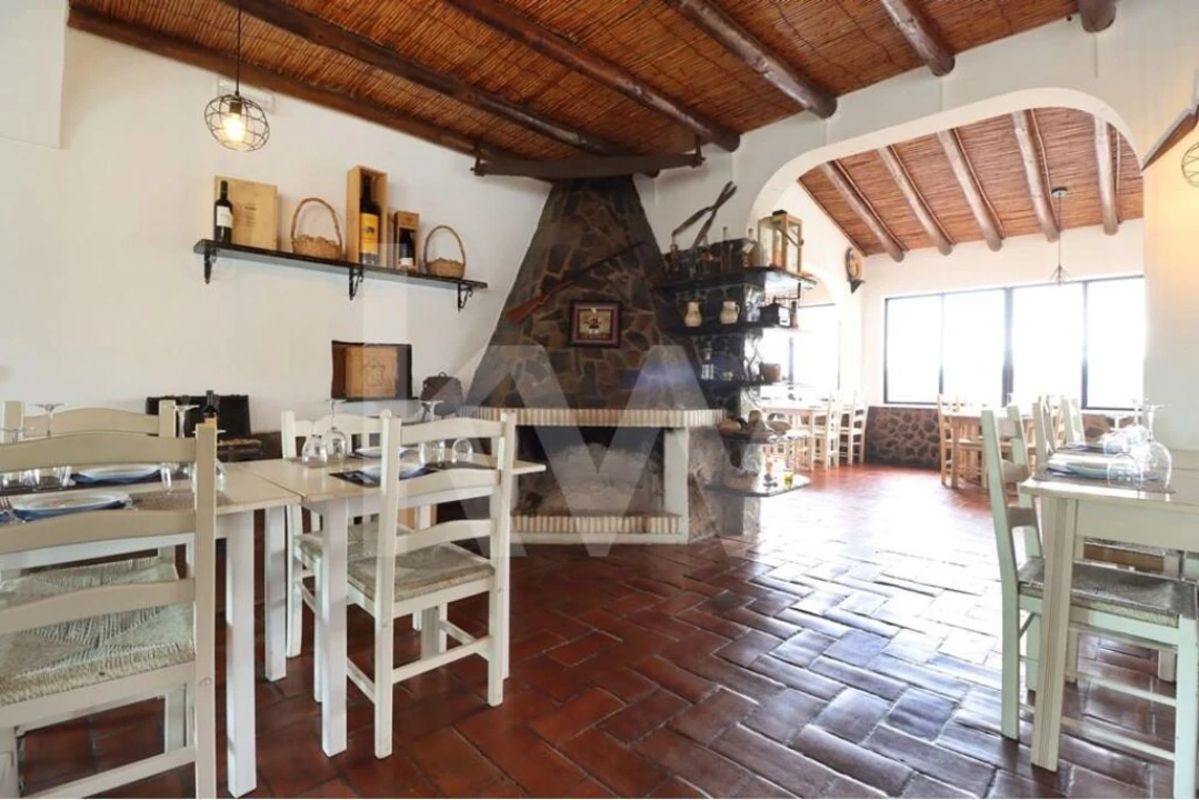 Prédio para Venda em Querença, Tôr e Benafim Foto 18