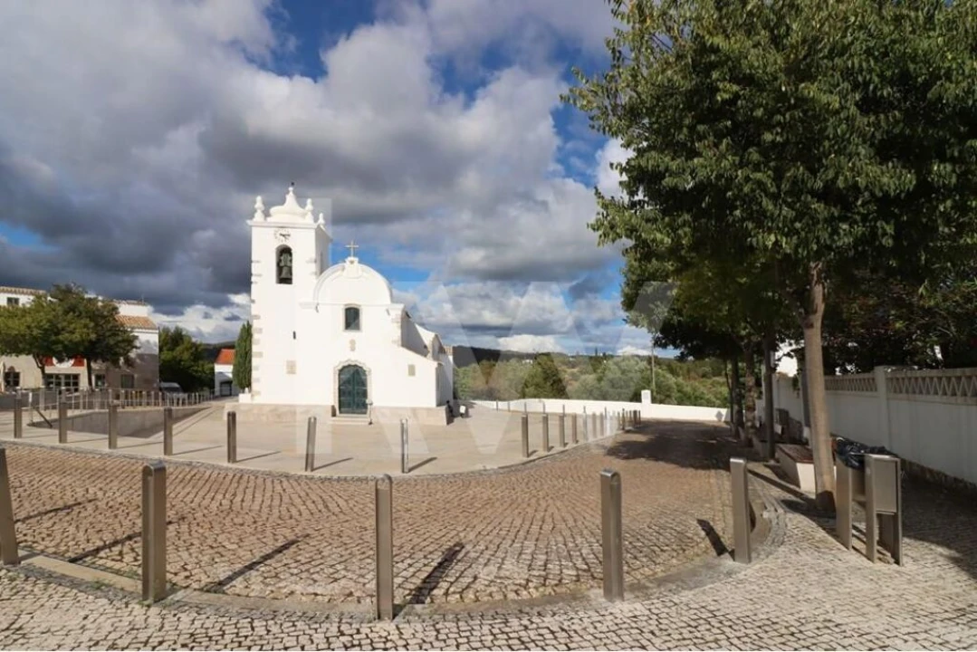 Prédio para Venda em Querença, Tôr e Benafim Foto 35
