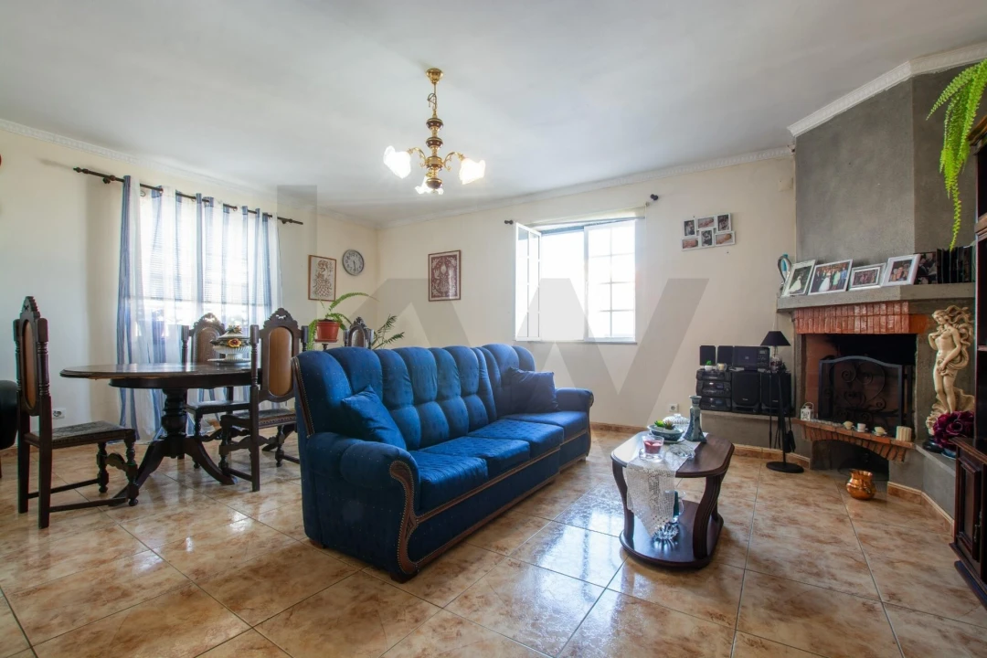 Moradia T6 para Venda em Porto Judeu Foto 3