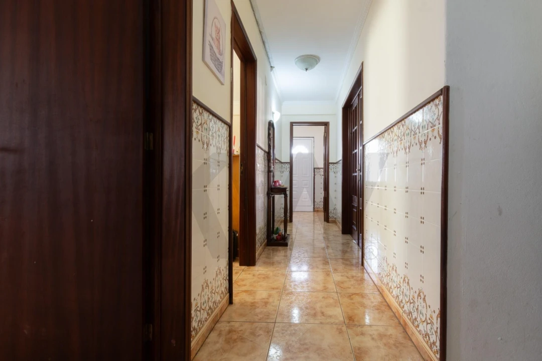 Moradia T6 para Venda em Porto Judeu Foto 25