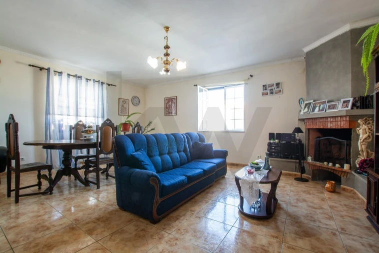 Moradia T6 para Venda em Porto Judeu Foto 3