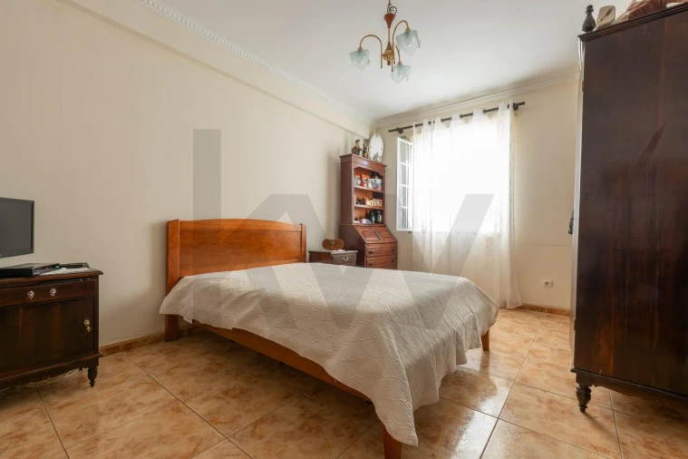 Moradia T6 para Venda em Porto Judeu Foto 24