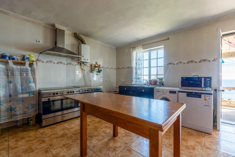 Moradia T6 para Venda em Porto Judeu Foto 18