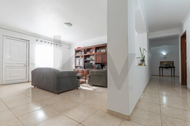 Moradia T6 para Venda em Porto Judeu Foto 26