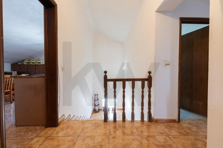 Moradia T6 para Venda em Porto Judeu Foto 15