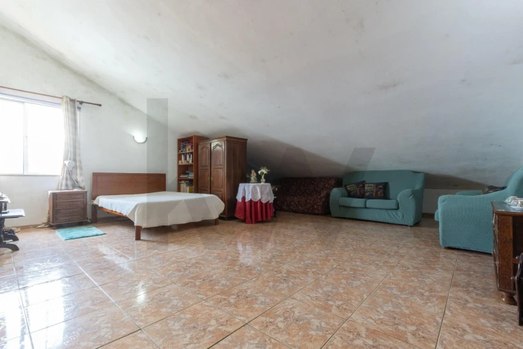 Moradia T6 para Venda em Porto Judeu Foto 5