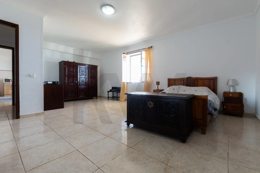 Moradia T6 para Venda em Porto Judeu Foto 30