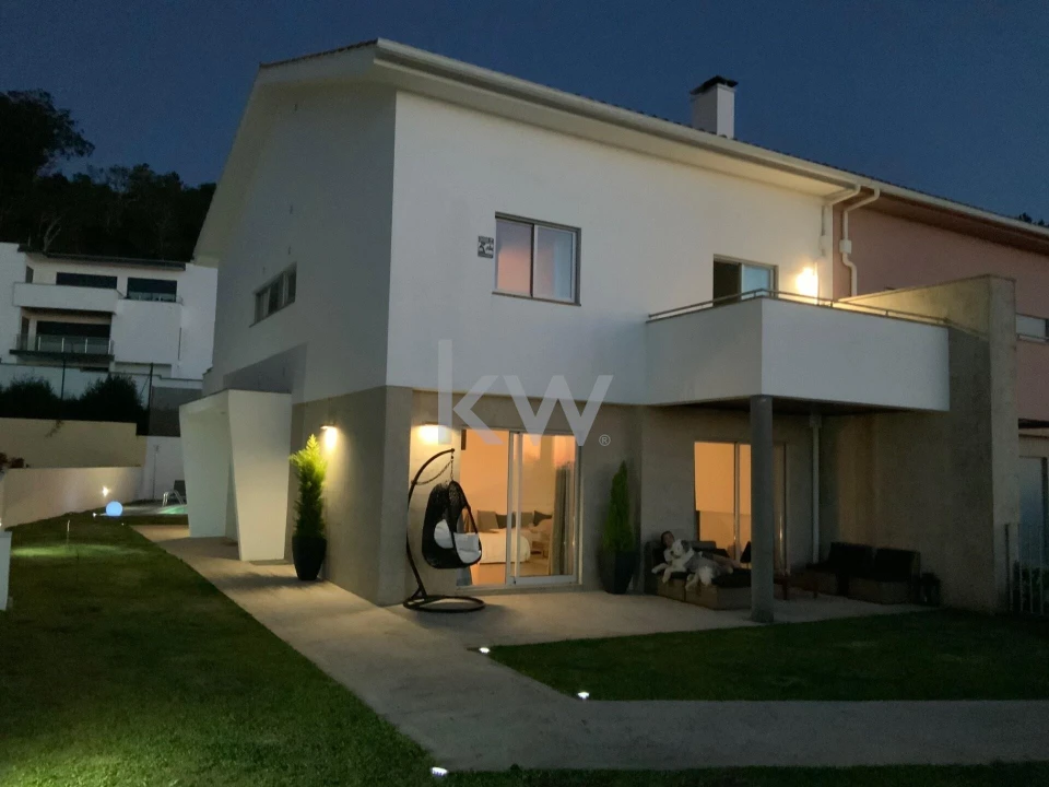 Moradia T4 para Venda em Moledo e Cristelo Foto 12