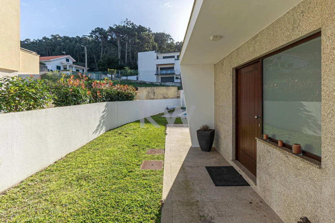 Moradia T4 para Venda em Moledo e Cristelo Foto 61