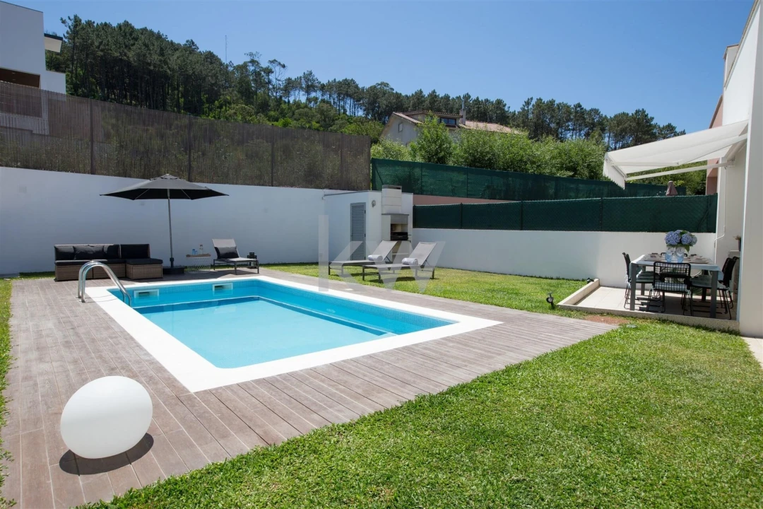 Moradia T4 para Venda em Moledo e Cristelo Foto 4