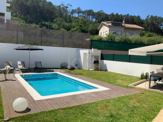 Moradia T4 para Venda em Moledo e Cristelo Foto 3