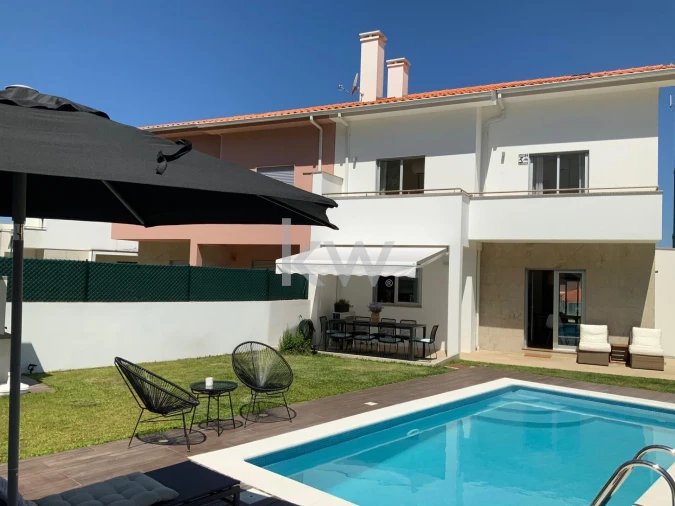 Moradia T4 para Venda em Moledo e Cristelo Foto 7